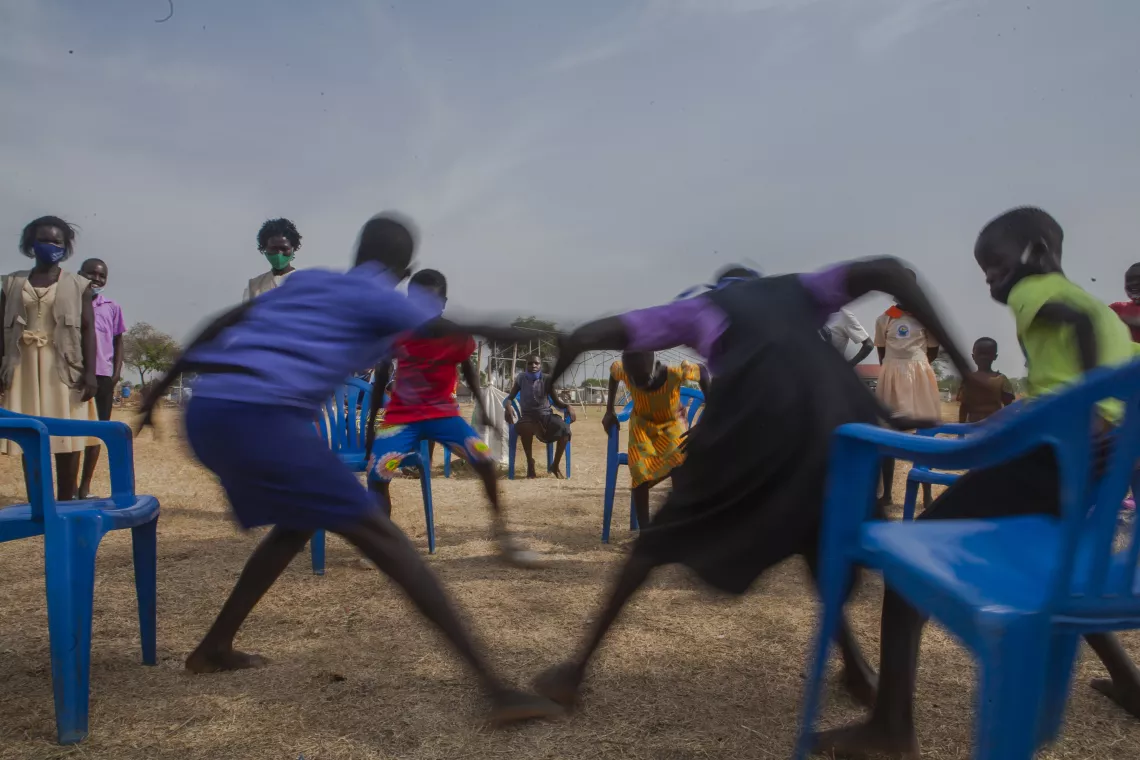 child friendly spaces, child friendly schools, refugees, refugee children, South Sudan, Uganda, UNICEF, Save the Children, play, interacting, stimulating, learning, child protection