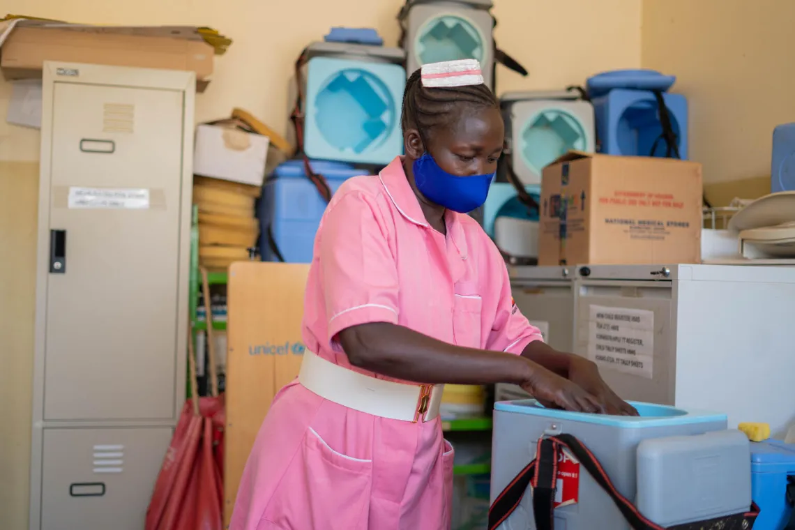 World Immunization Week, WIW, immunization, vaccines, vaccination, vaccines work, Uganda, UNICEF, #LongLifeforAll, health workers, vaccinations for children