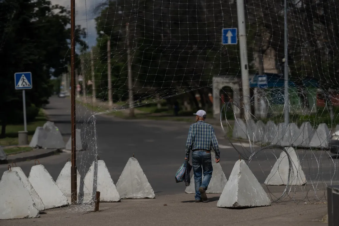 вулиці Краматорська обтягнуті колючим дротом