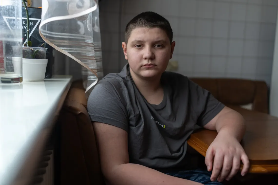  12-річний Захар із прифронтового села на Харківщині, який постраждав унаслідок вибуху гранати. 