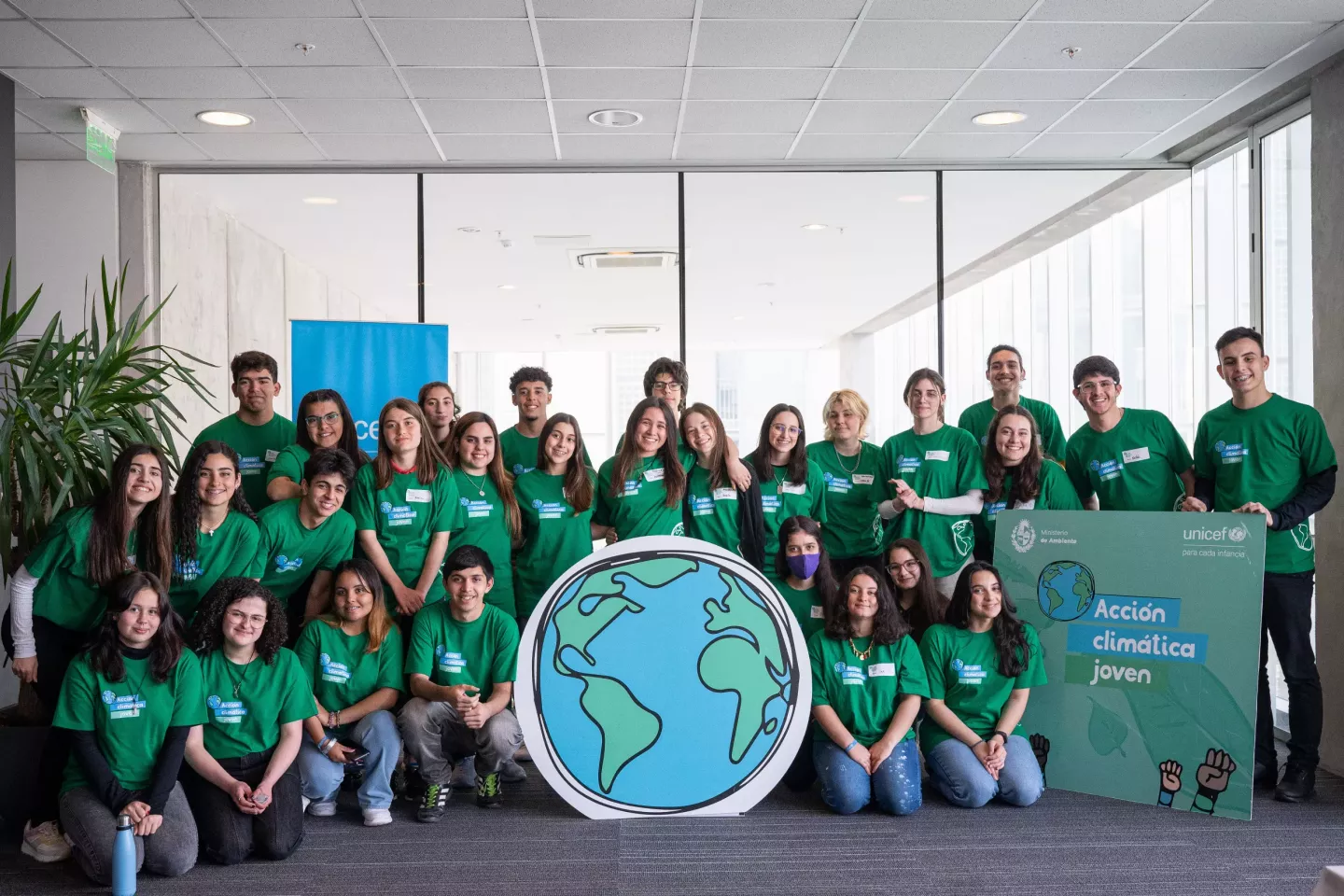 J&oacute;venes en el encuentro de Acci&oacute;n Clim&aacute;tica Joven