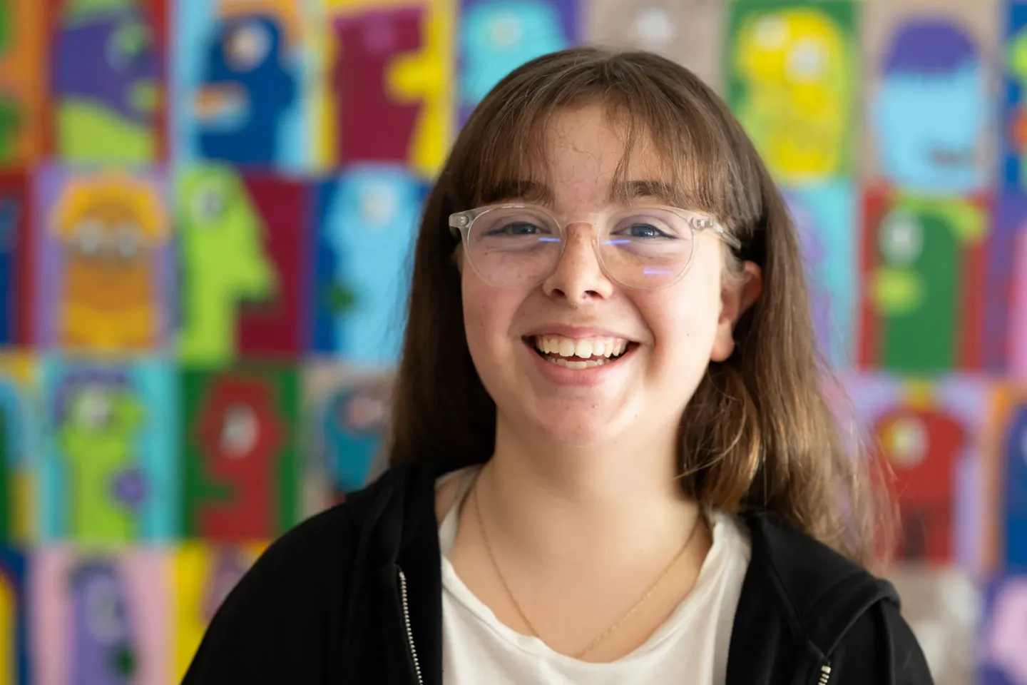 Adolescente sonriendo
