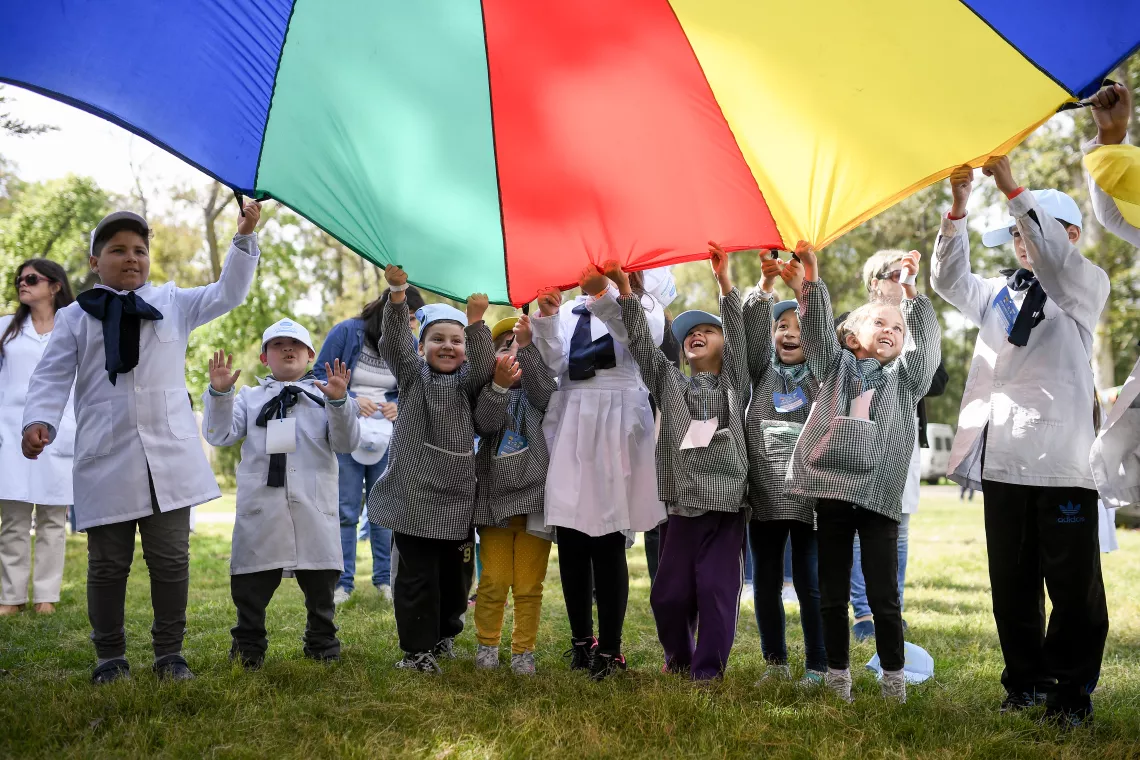 Ni&ntilde;os juegan en el Segundo Congreso de Ni&ntilde;as y Ni&ntilde;os por una Educaci&oacute;n Inclusiva