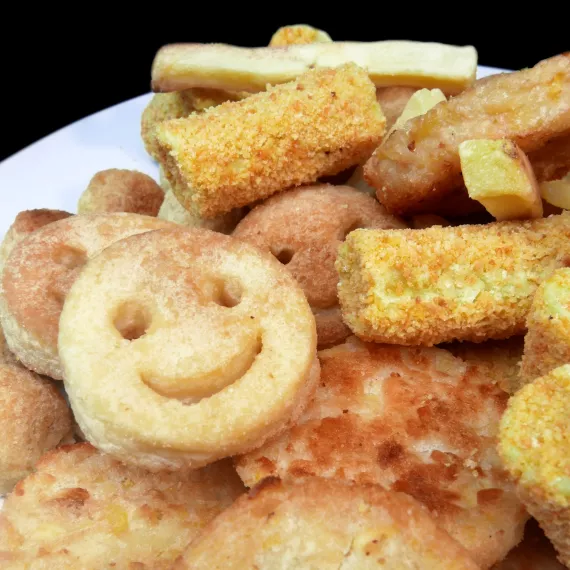 Caritas de papa, croquetas, papas fritas y papas rosti.