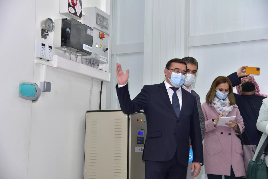Национальные партнеры демонстрируют склад холодовой цепи