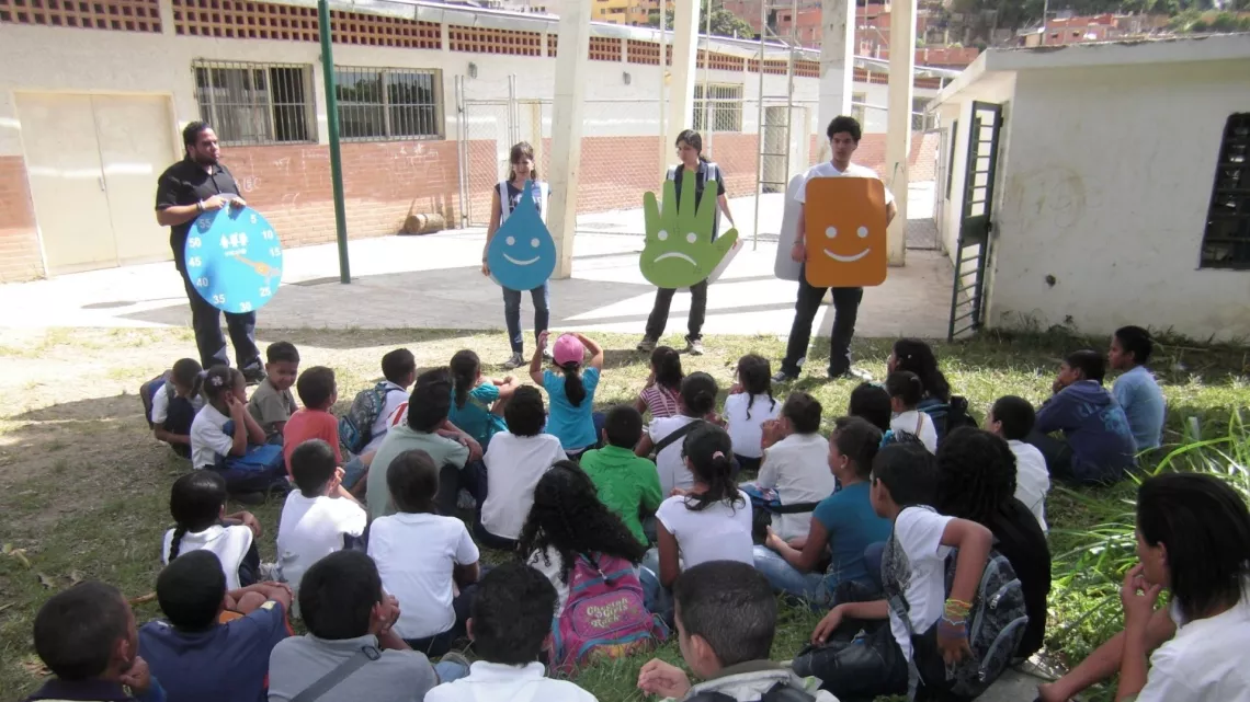 En 2012, en Caracas, UNICEF inicia una campa&ntilde;a para incrementar la concientizaci&oacute;n y comprensi&oacute;n de la importancia del lavado de manos con jab&oacute;n para prevenir enfermedades y reducir as&iacute; la mortalidad infantil.