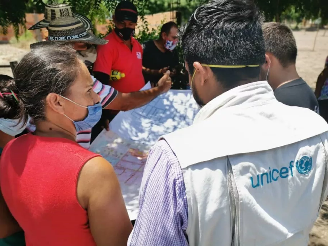 Equipo de UNICEF en calles de San Antonio de T&aacute;chira