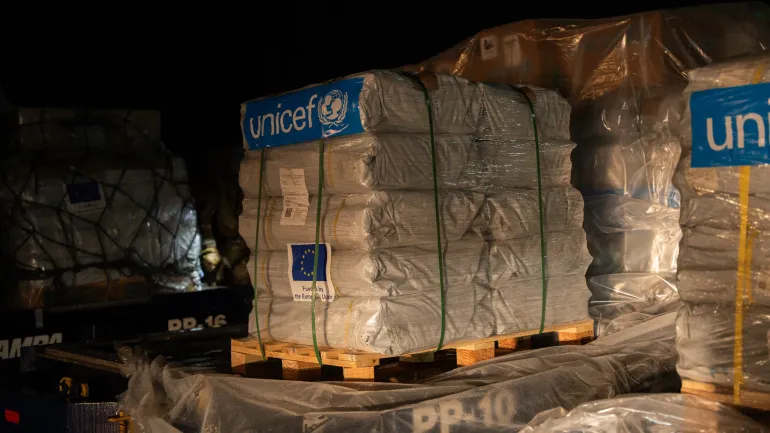 Cargamento de UNICEF en el Aeropuerto Internacional de Maiquet&iacute;a.
