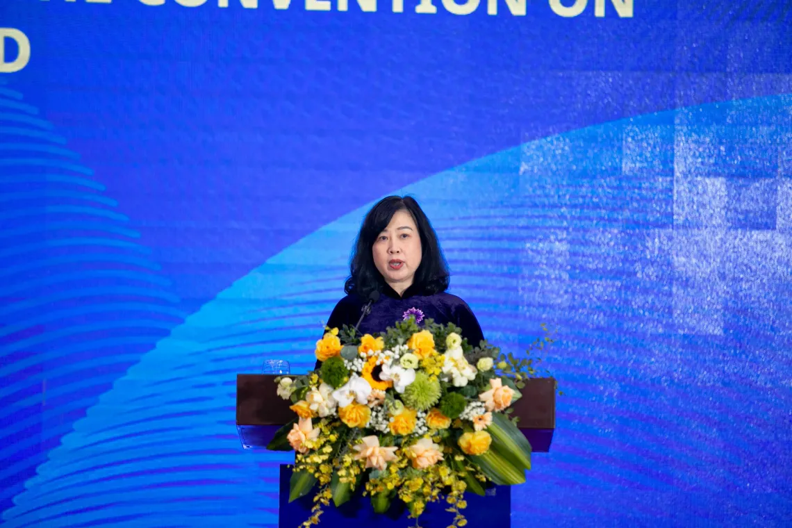 Minister of Health Đ&agrave;o Hồng Lan at the ceremony