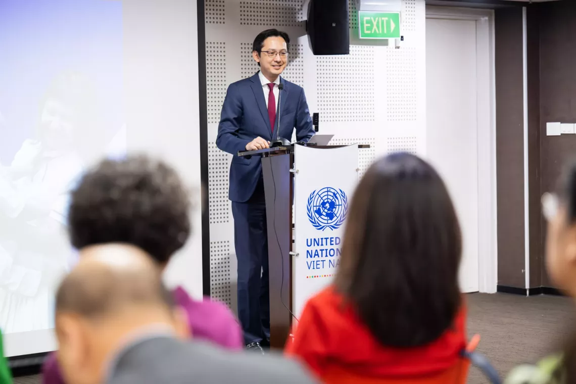Vice Minister of Foreign Affairs Đỗ H&ugrave;ng Việt speaks at the International Day of Play celebration on 30 May 2024.