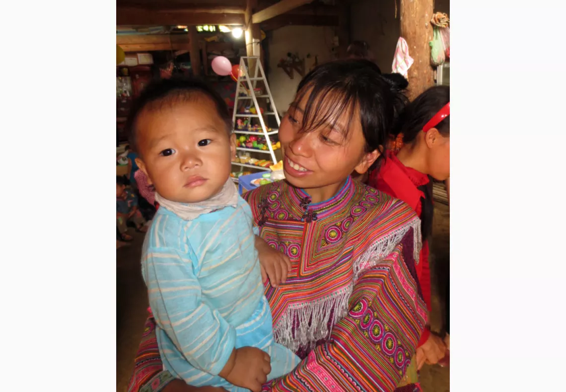 Tiang brought her daughter Hoang to the club