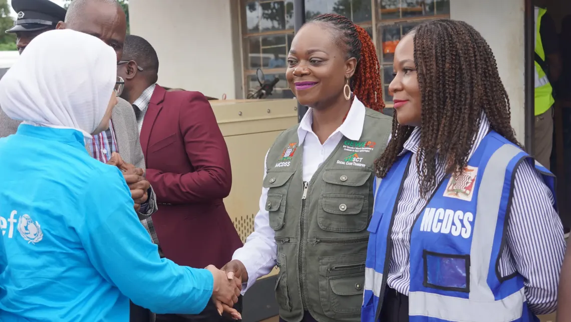 Dr. Saja Farooq Abdullah, UNICEF Zambia Representative, greets Ministry of Community Development and Social Services officers during a field visit in Luapula Province.