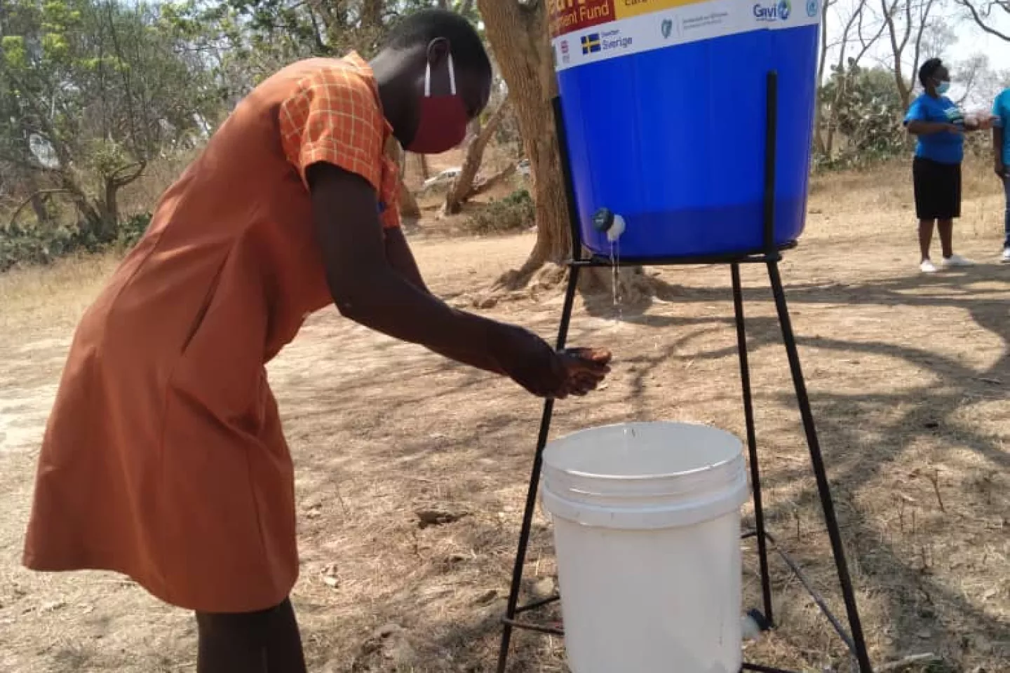 girl washing hands